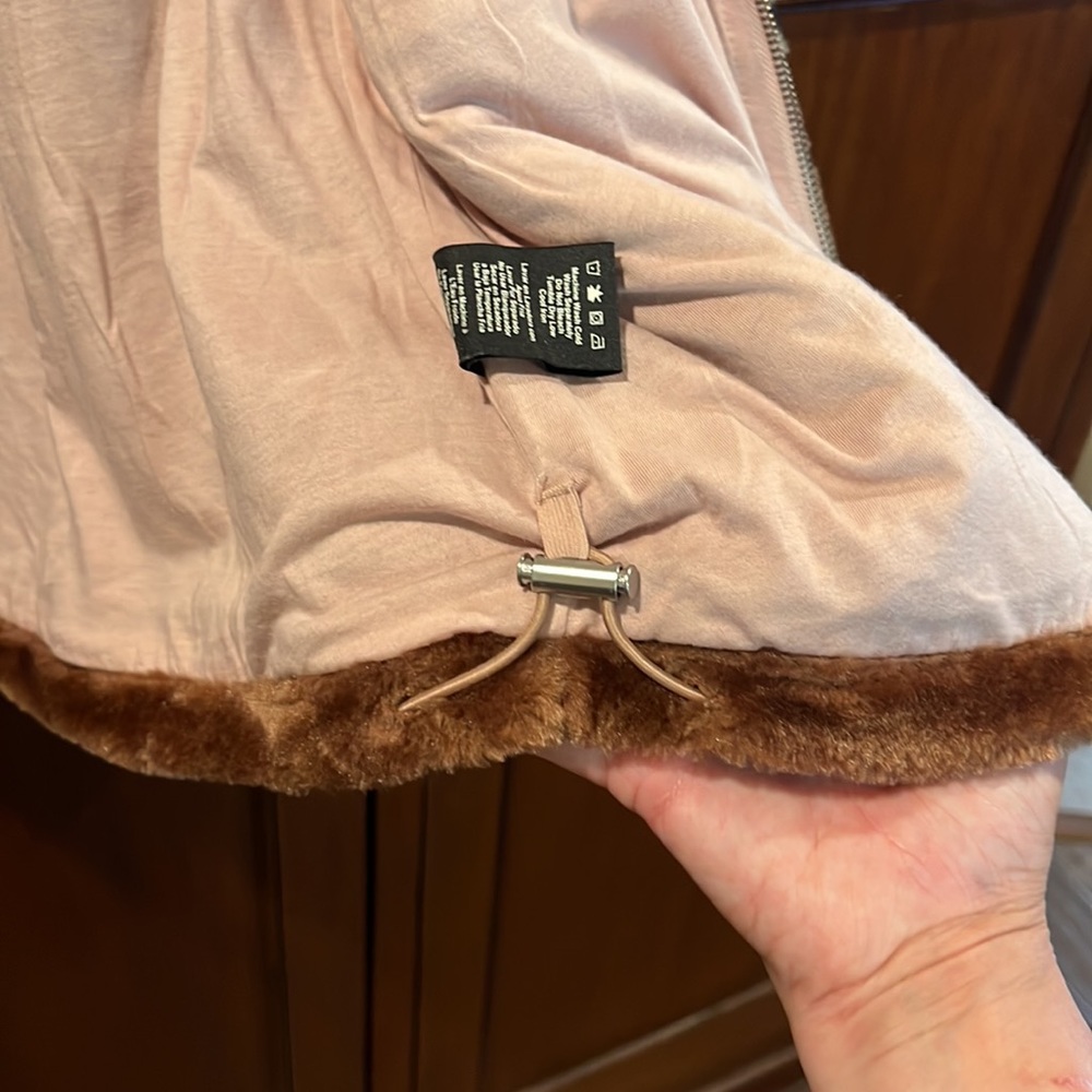 NWT UGG Elaina Faux Fur Jacket - Picture 9 of 14